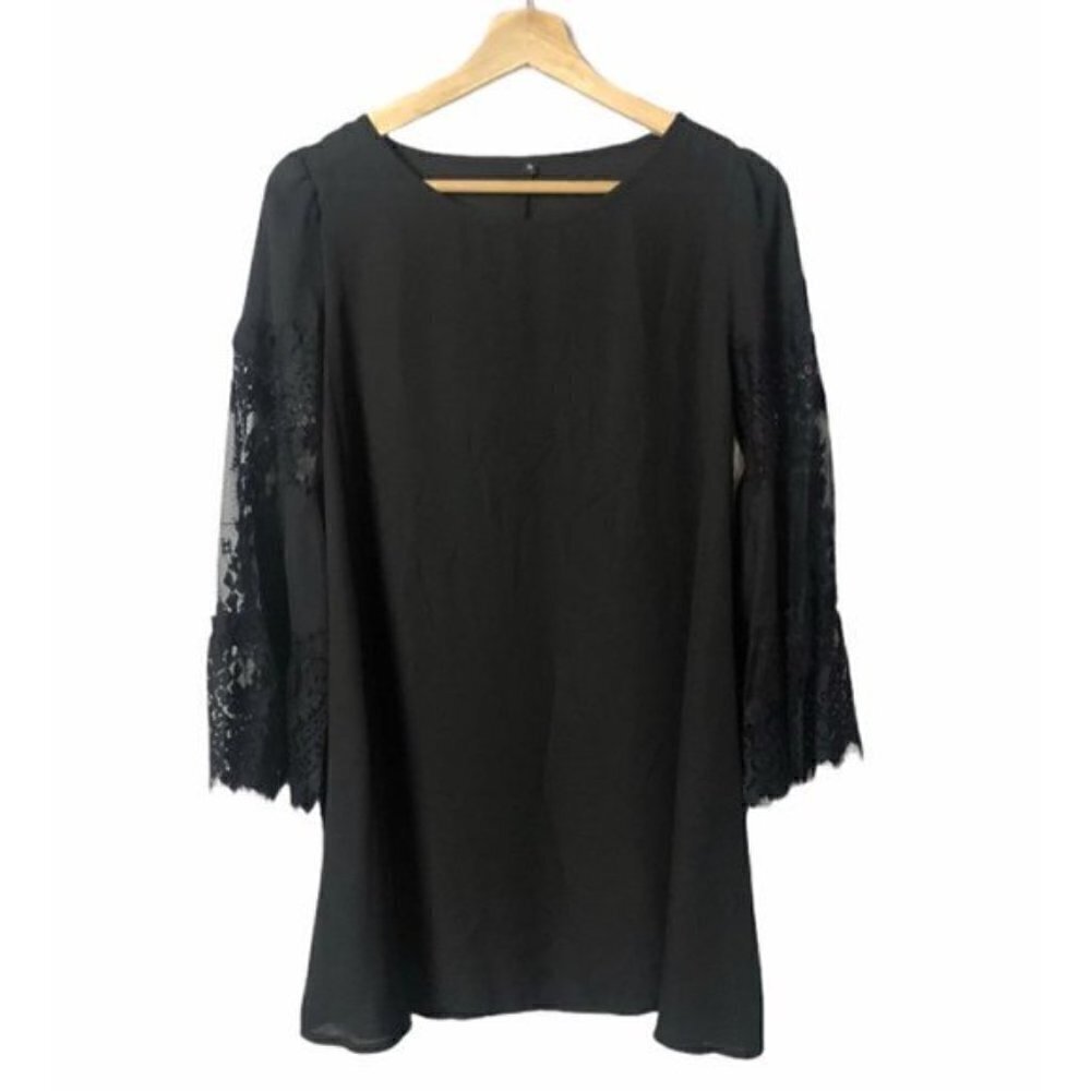 Boutique Long Sleeve Lace Dress‎ M